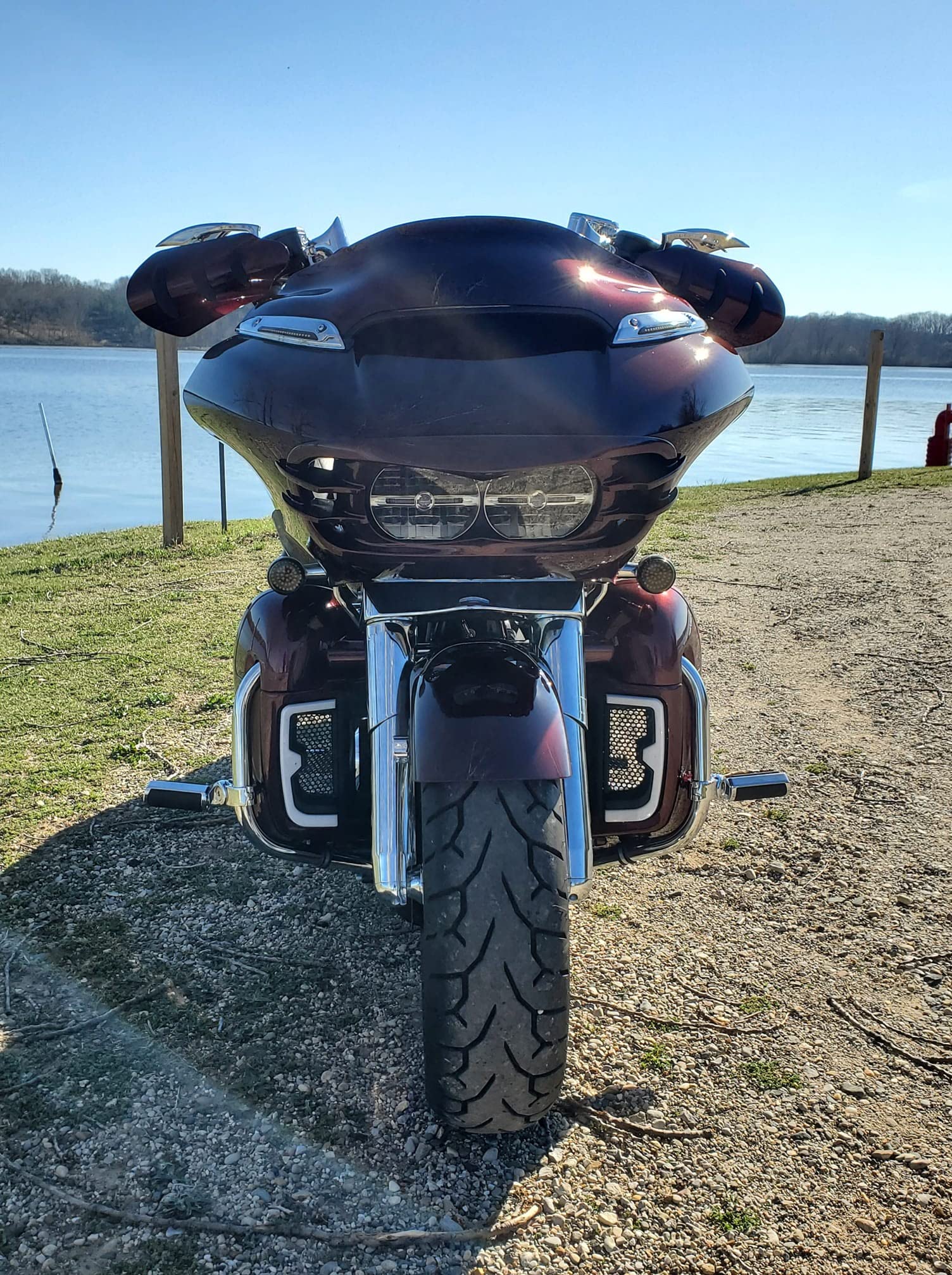 Amazon.com: Mysterious Red Sunglo Lowers Motorcycle Lower Leg